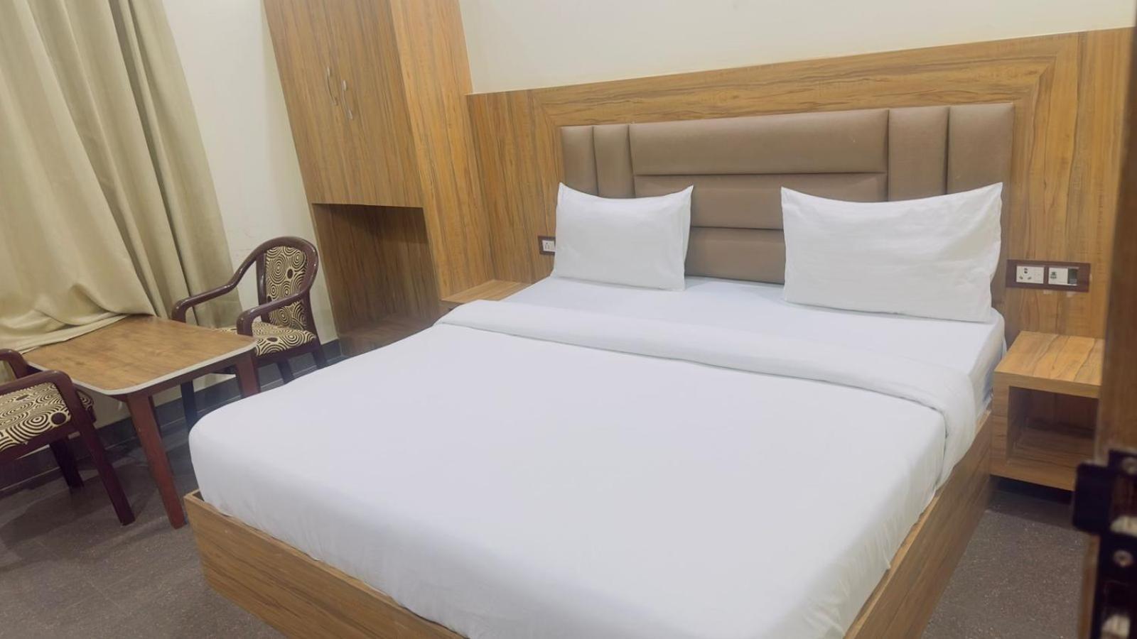 Hotel Gt International Tājganj المظهر الخارجي الصورة